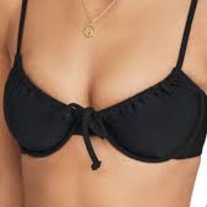 NWT Faithfull The Brand bikini top Sariska Top